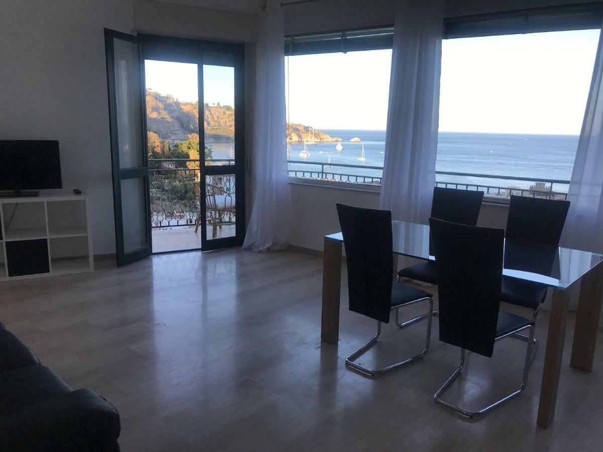 Baia Taormina Apartment Giardini Naxos Luaran gambar